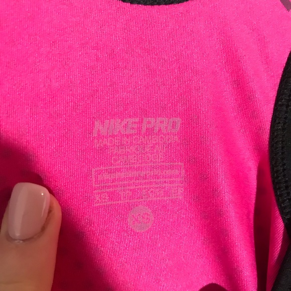 Nike Tank Top - Picture 3 of 3